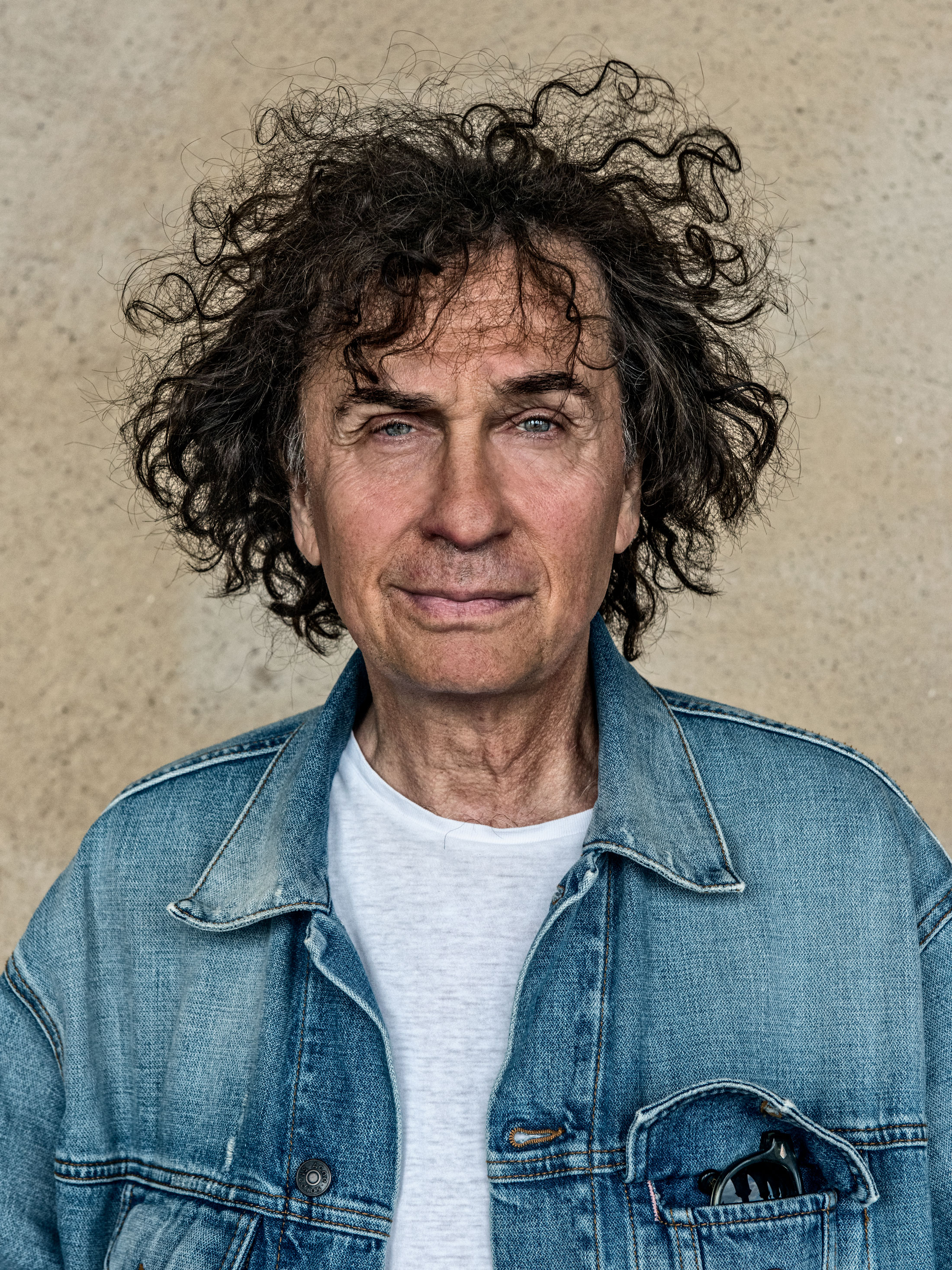 Magnus Uggla – Konsten Att Alltid Resa Sig Igen