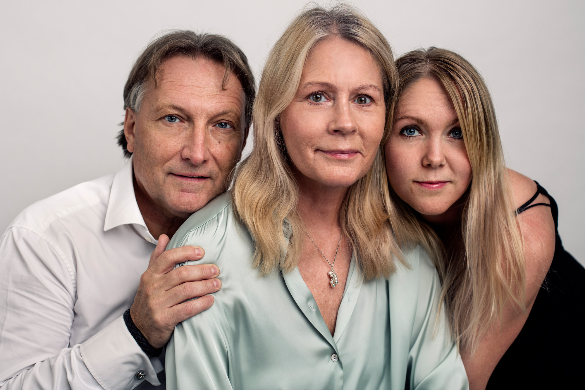 Nina Gunke tillsammans med hennes man Samuel och dottern Niki. // Foto: Thron Ullberg